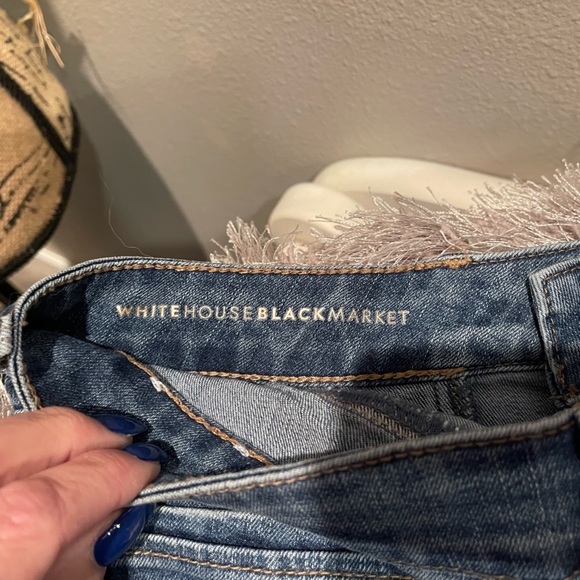 White House Black Market denim skimmer jeans! - Picture 5 of 5